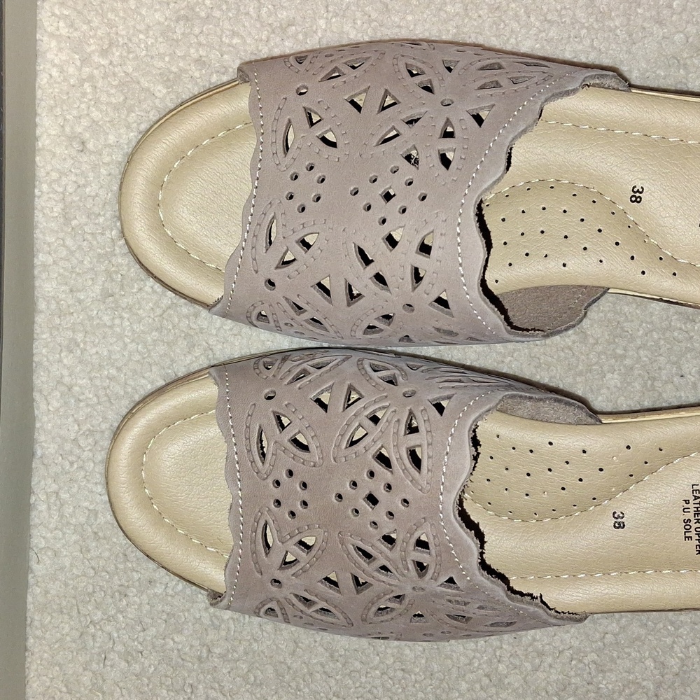 Spring Step Sandals NWT - Picture 9 of 15